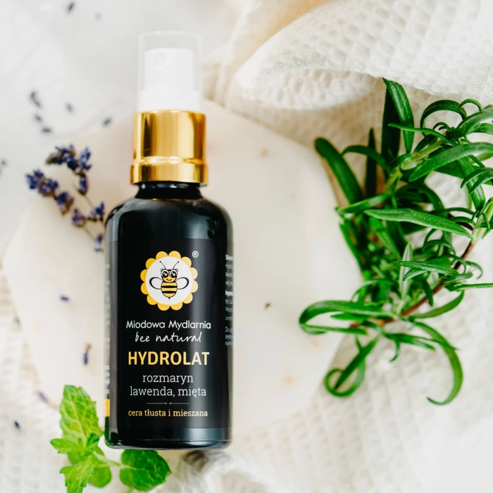 pol_pl_Rozmaryn-Lawenda-Mieta-hydrolat-do-cery-tlustej-i-mieszanej-50ml-1199_2.webp