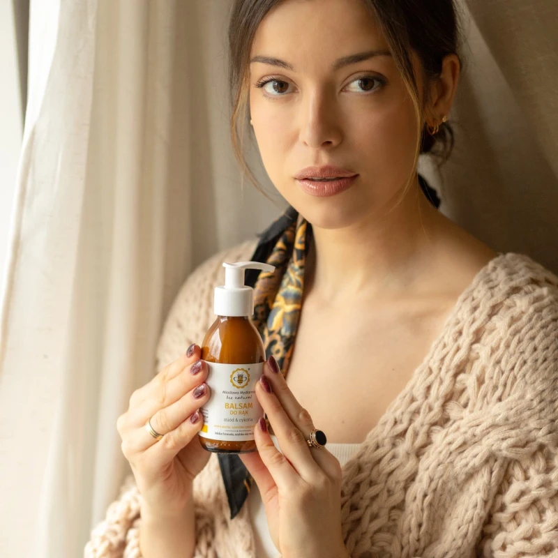 pol_pl_Miod-i-Cykoria-balsam-do-rak-1134_3.webp