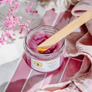 pol_pl_Odmladzajacy-peeling-do-ciala-z-woskiem-pszczelim-879_4.webp