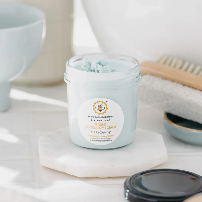 pol_pl_Dla-Krolewny-maslo-do-twarzy-i-ciala-841_4.webp