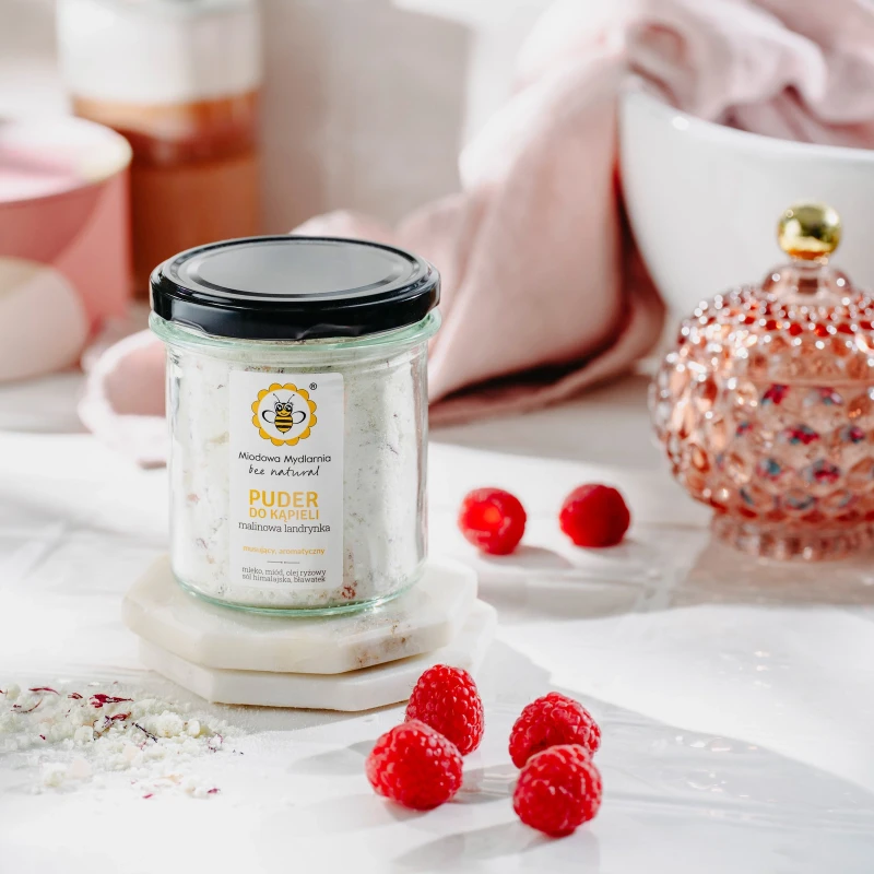 pol_pl_Malinowa-Landrynka-puder-do-kapieli-896_3.webp
