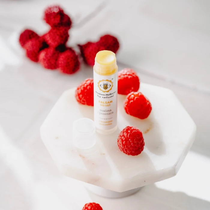 pol_pl_Malina-i-Pszenica-balsam-do-ust-894_3.webp