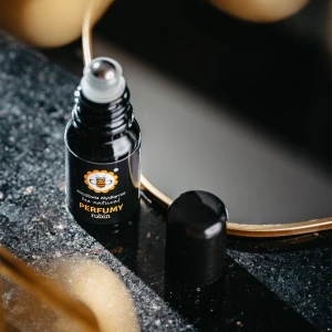 pol_pl_Rubin-perfumy-roll-on-1120_7.webp