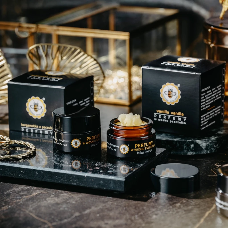 pol_pl_Bergamotka-z-Paczula-perfumy-w-wosku-pszczelim-977_5.webp