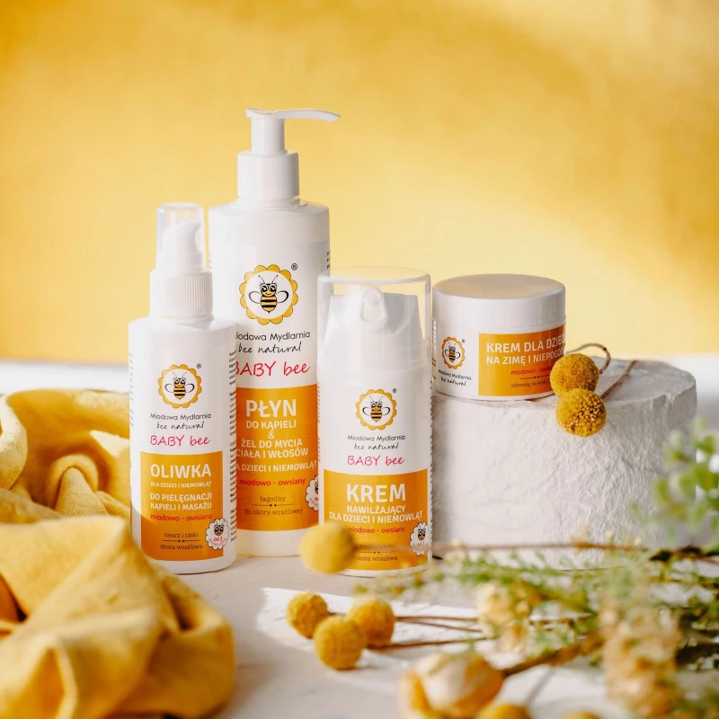 pol_pl_Krem-nawilzajacy-do-twarzy-i-ciala-dla-dzieci-i-niemowlat-MIODOWO-OWSIANY-1236_4.webp